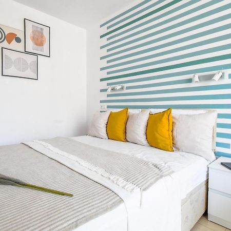 Modern Studios - Meters Away From The Beach Pomorie Buitenkant foto