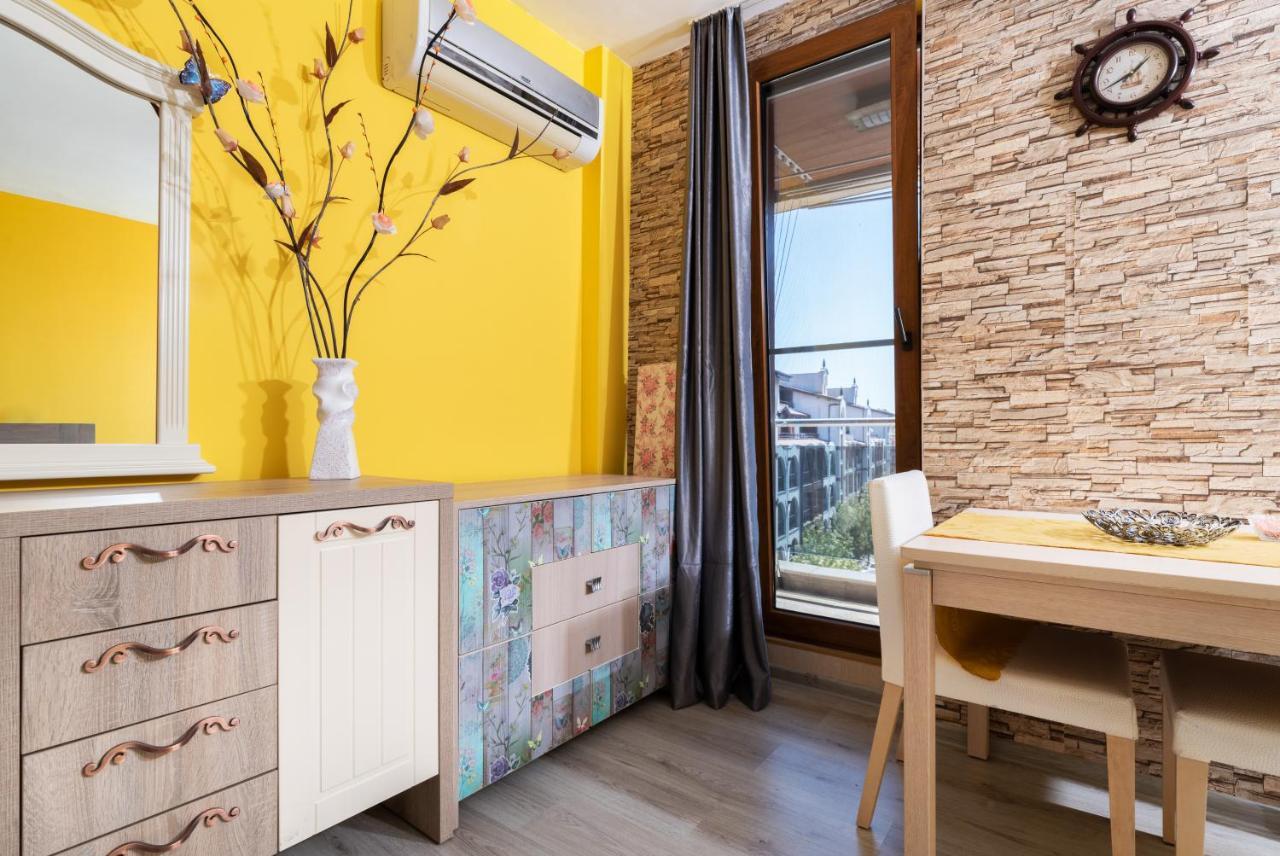 Modern Studios - Meters Away From The Beach Pomorie Buitenkant foto