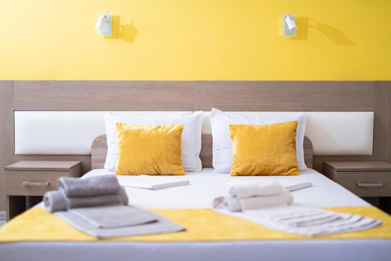 Modern Studios - Meters Away From The Beach Pomorie Buitenkant foto