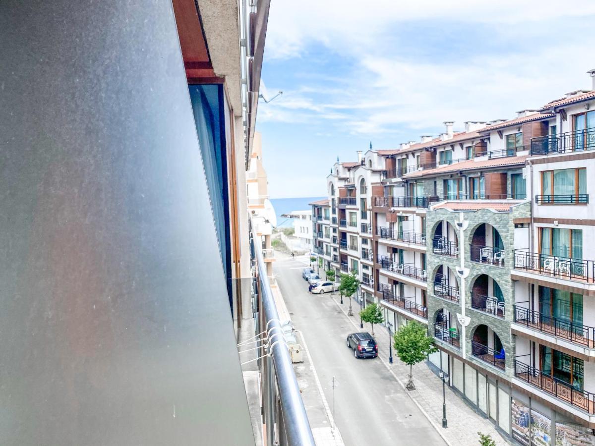 Modern Studios - Meters Away From The Beach Pomorie Buitenkant foto