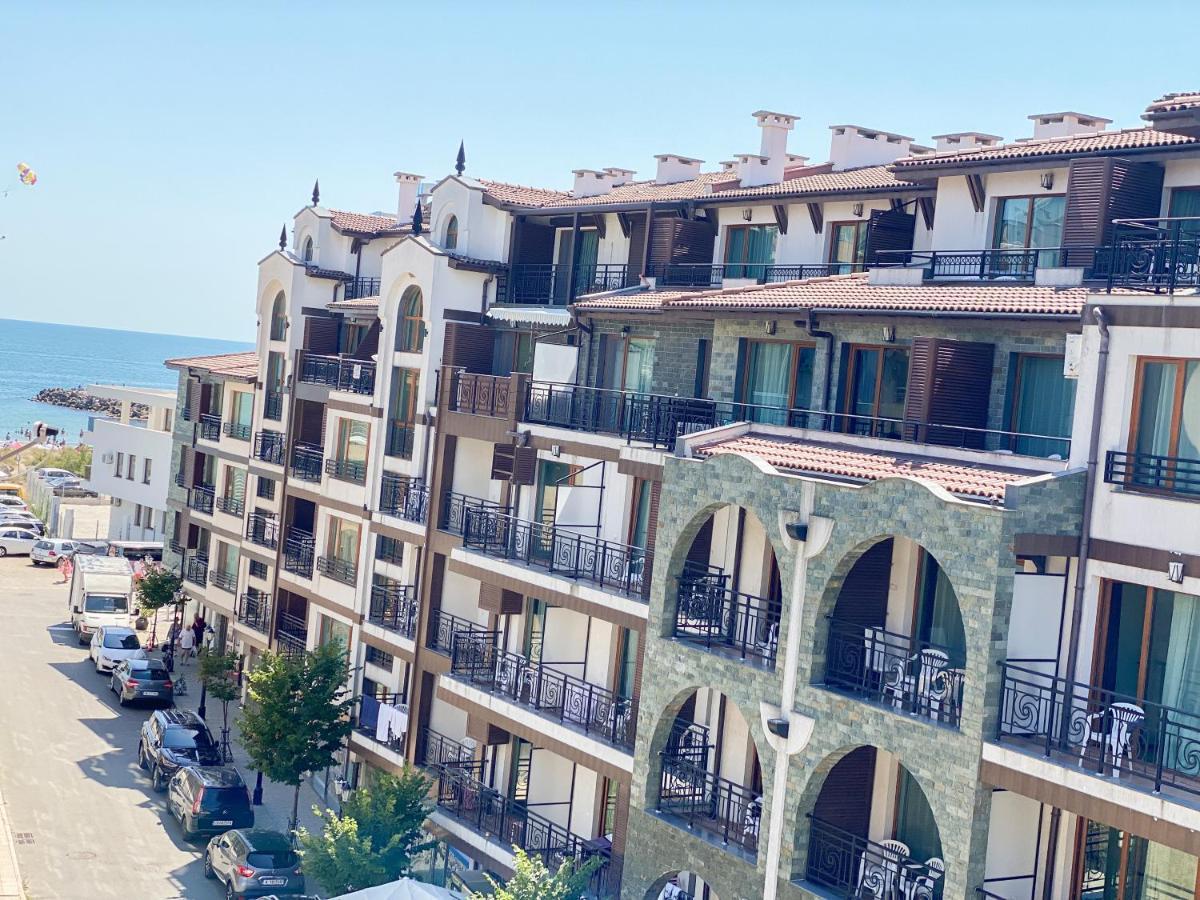Modern Studios - Meters Away From The Beach Pomorie Buitenkant foto